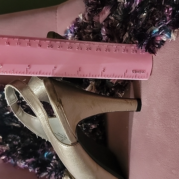 Xhilaration  Platform heels - Picture 2 of 4